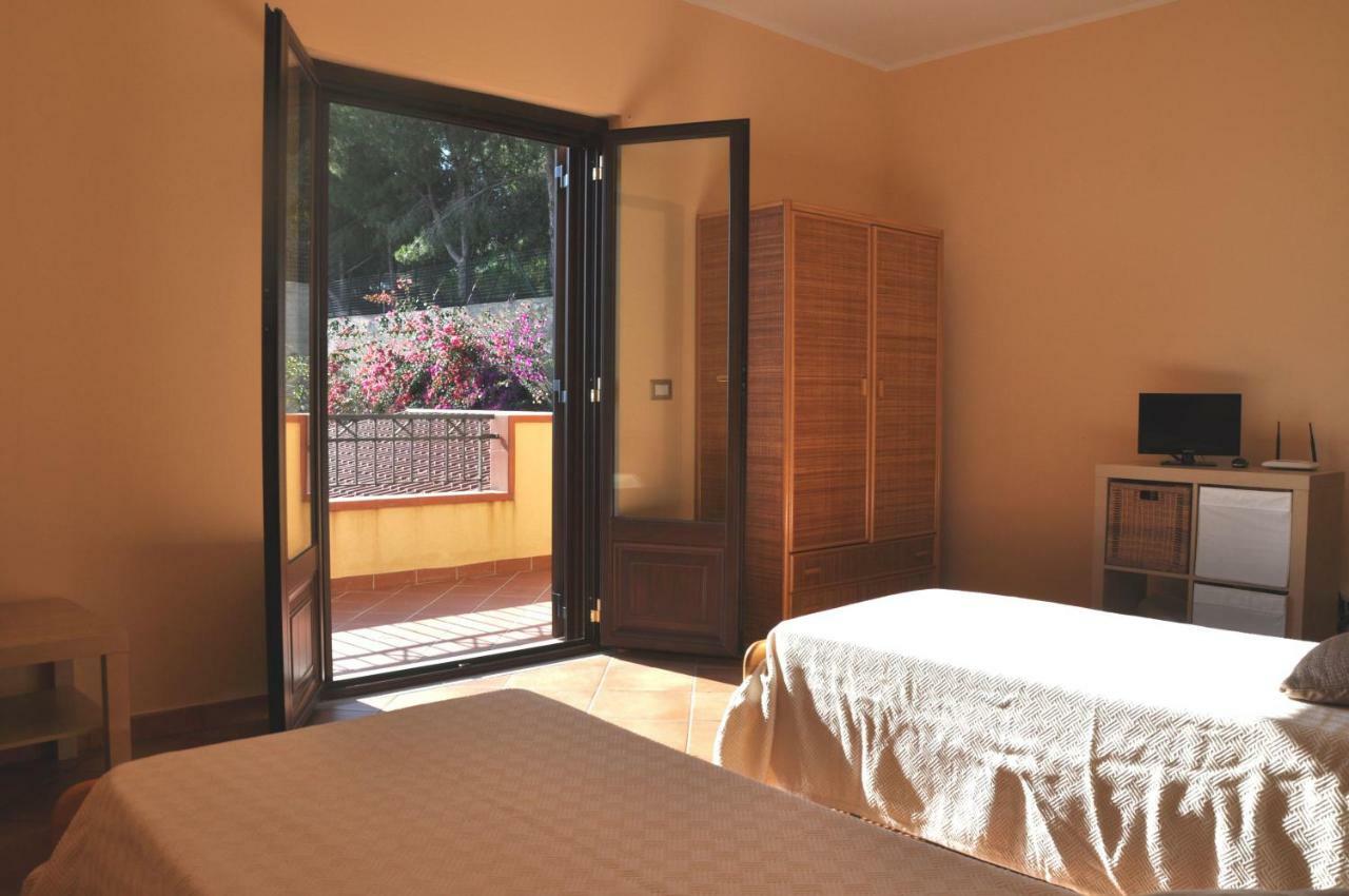 Villa Gemma Di Mare Santa Teresa Di Riva Exterior foto